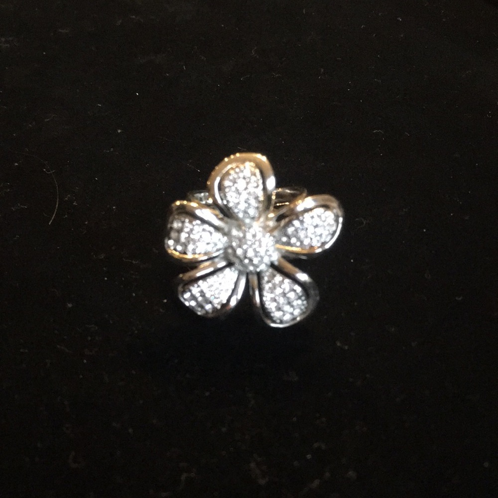 Lia Sophia Wild Rose ring silver with crystals